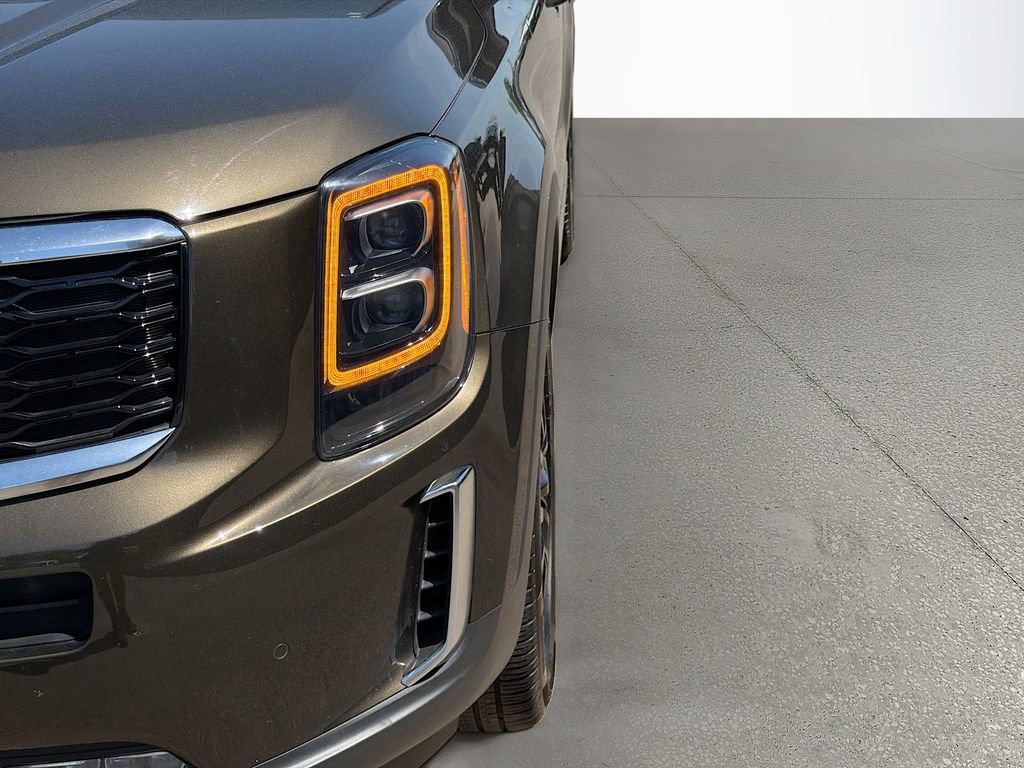 Used 2022 Kia Telluride SX w/ Towing Package FWD image 10