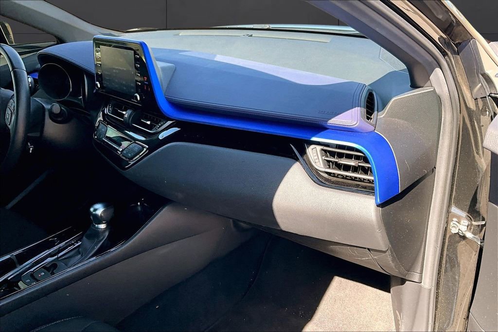 Used 2021 Toyota C-HR XLE image 14