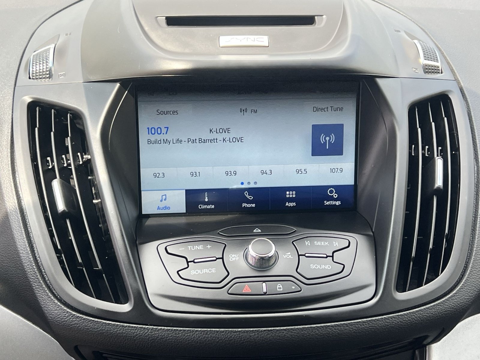 Used 2016 Ford Escape SE w/ Equipment Group 201A FWD image 17