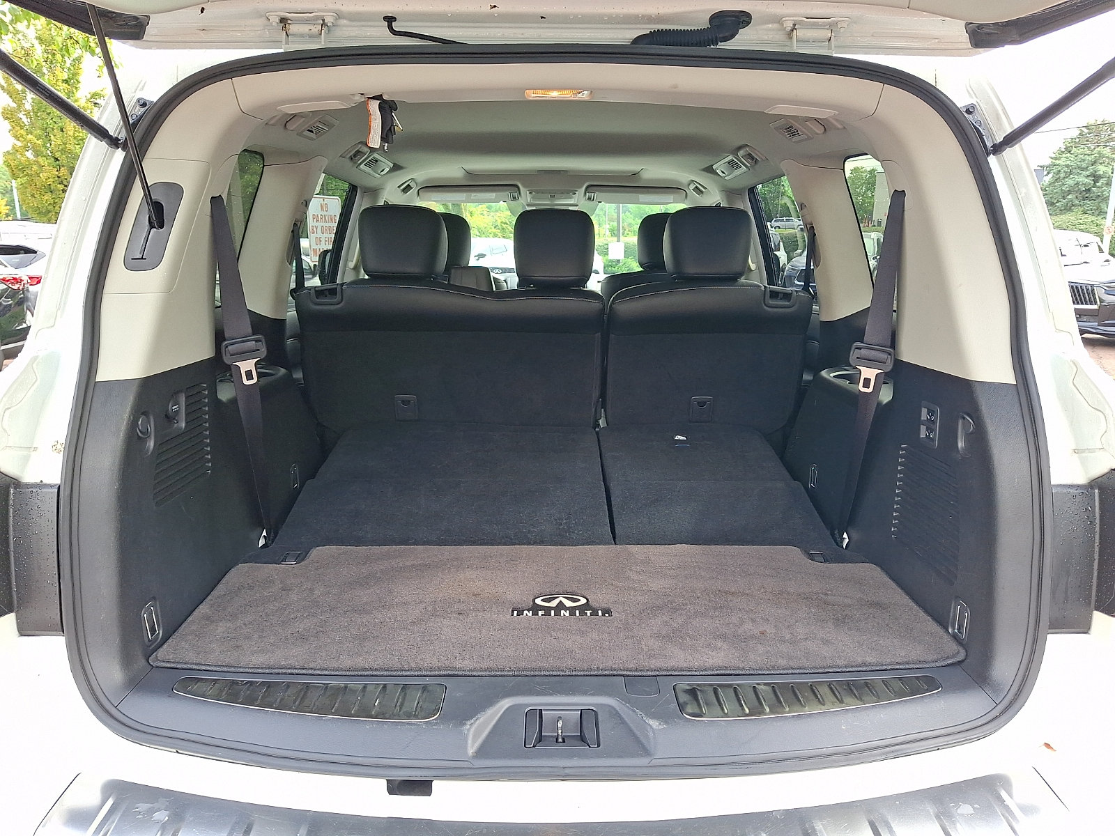 Certified 2024 INFINITI QX80 Premium Select w/ Cargo Package AWD/4WD image 31