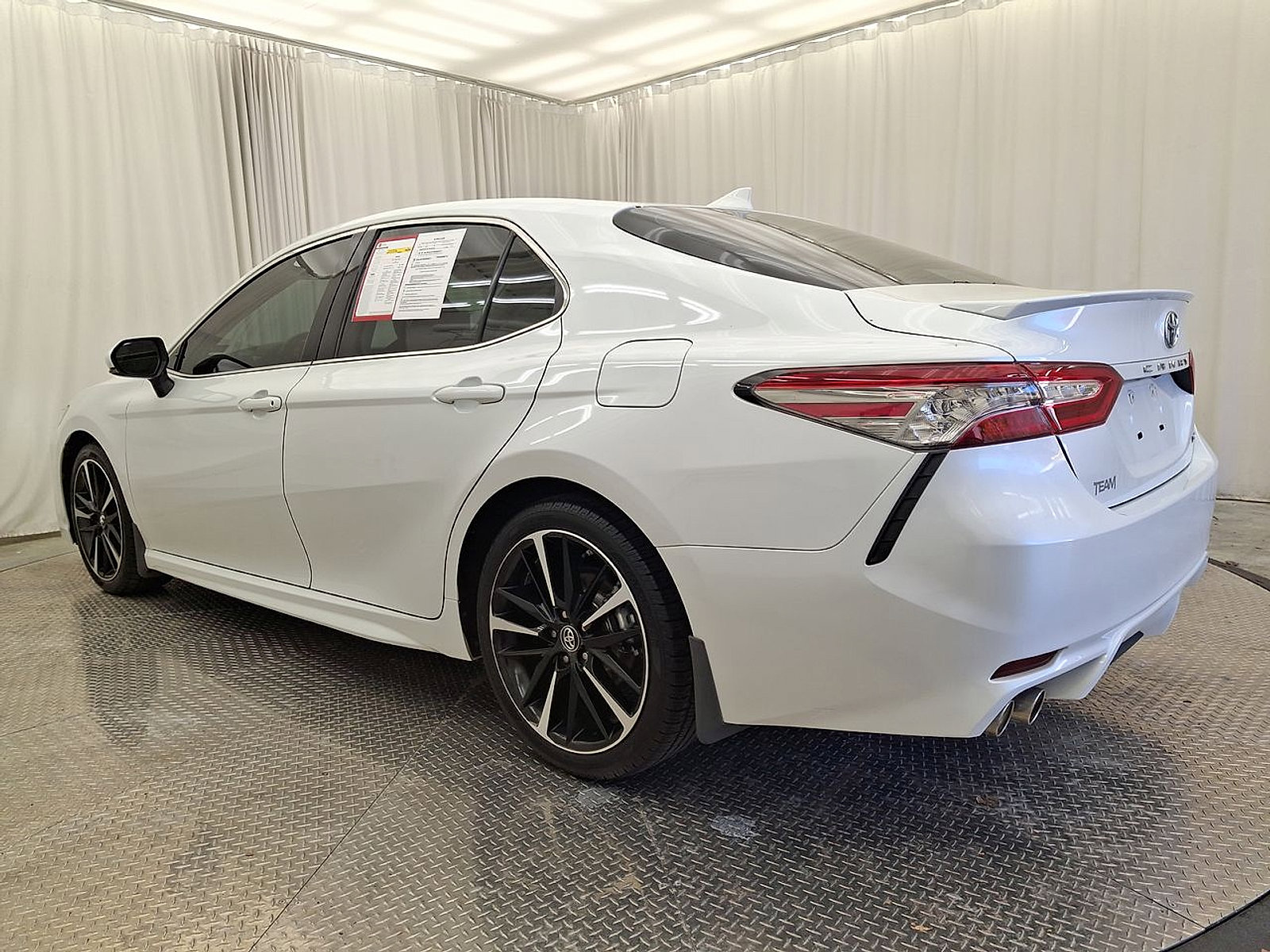Used 2019 Toyota Camry XSE FWD image 22