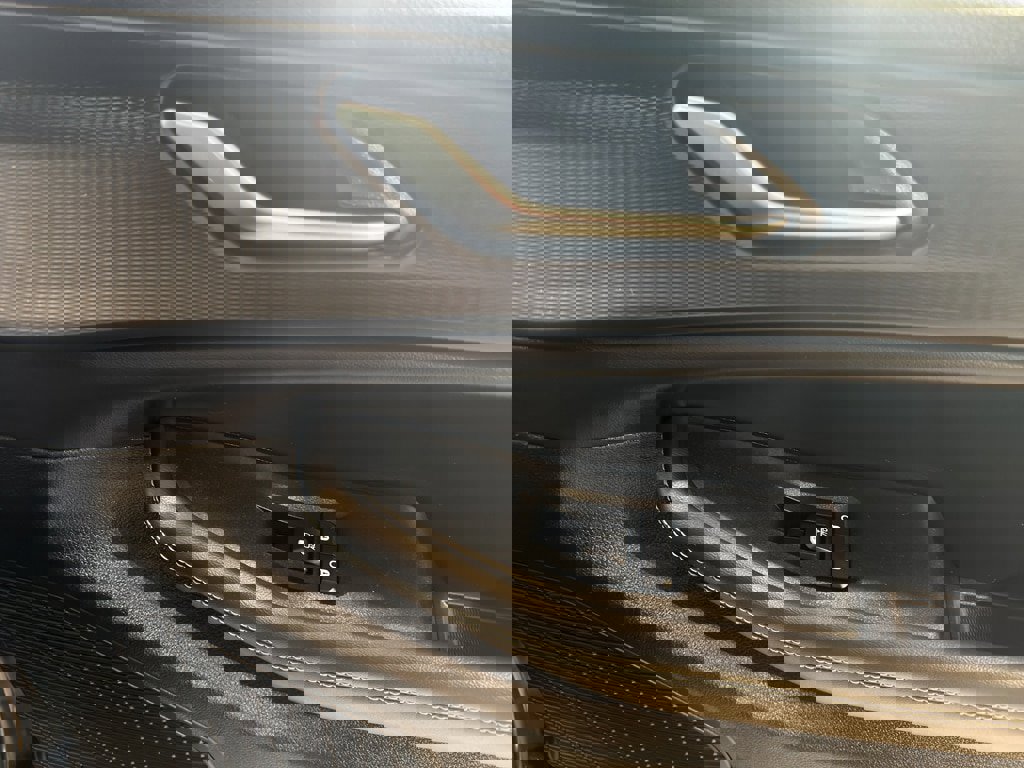 Used 2023 Jeep Grand Cherokee L Laredo AWD/4WD image 16