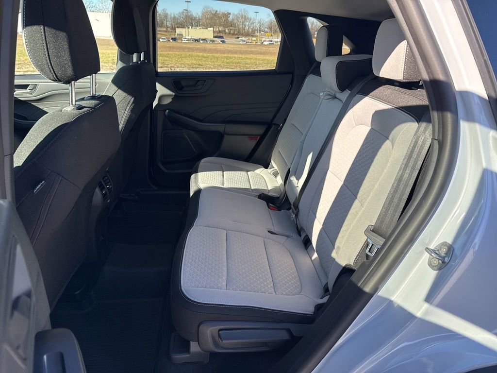 Used 2025 Ford Escape Active image 15