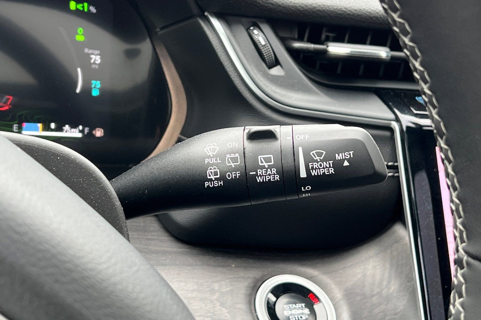 Used 2025 Jeep Grand Cherokee Limited 4xe image 35