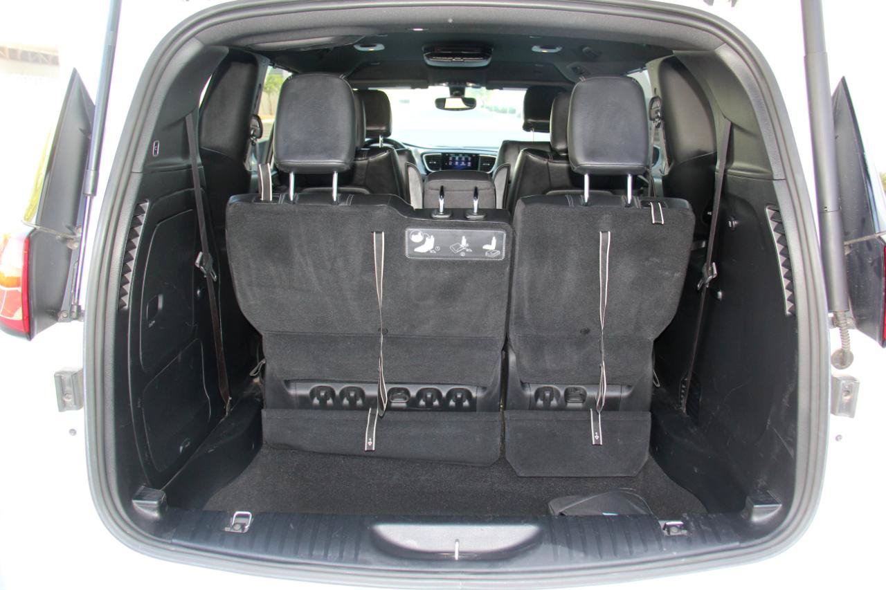 Used 2020 Chrysler Pacifica Touring-L w/ S Appearance Package FWD image 26
