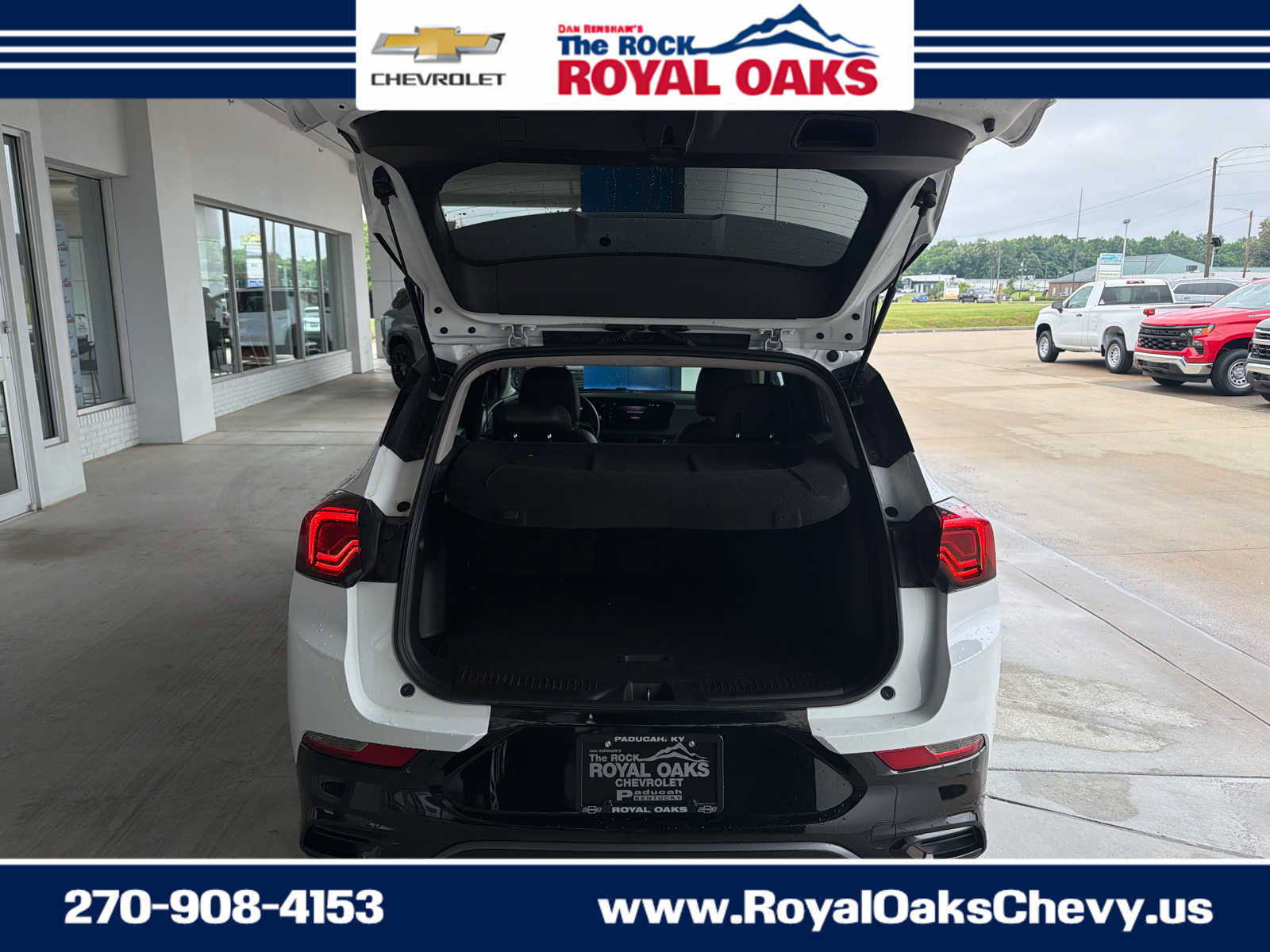 Used 2024 Buick Encore GX Sport Touring FWD image 6