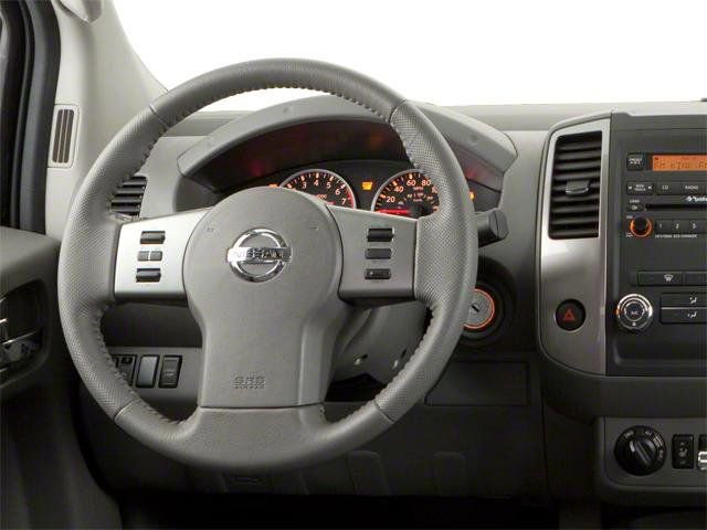 Used 2010 Nissan Frontier LE w/ LE Value Truck Pkg AWD/4WD image 8