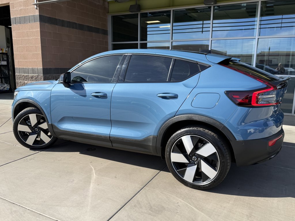 Used 2024 Volvo C40 P8 Recharge Ultimate w/ Protection Package Premier image 5