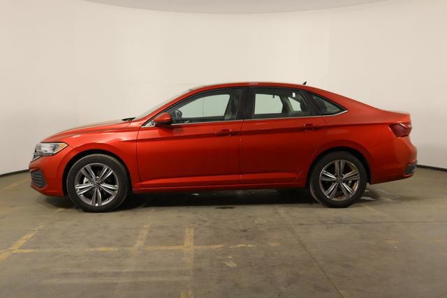 Used 2023 Volkswagen Jetta SE w/ Panoramic Sunroof Package image 6