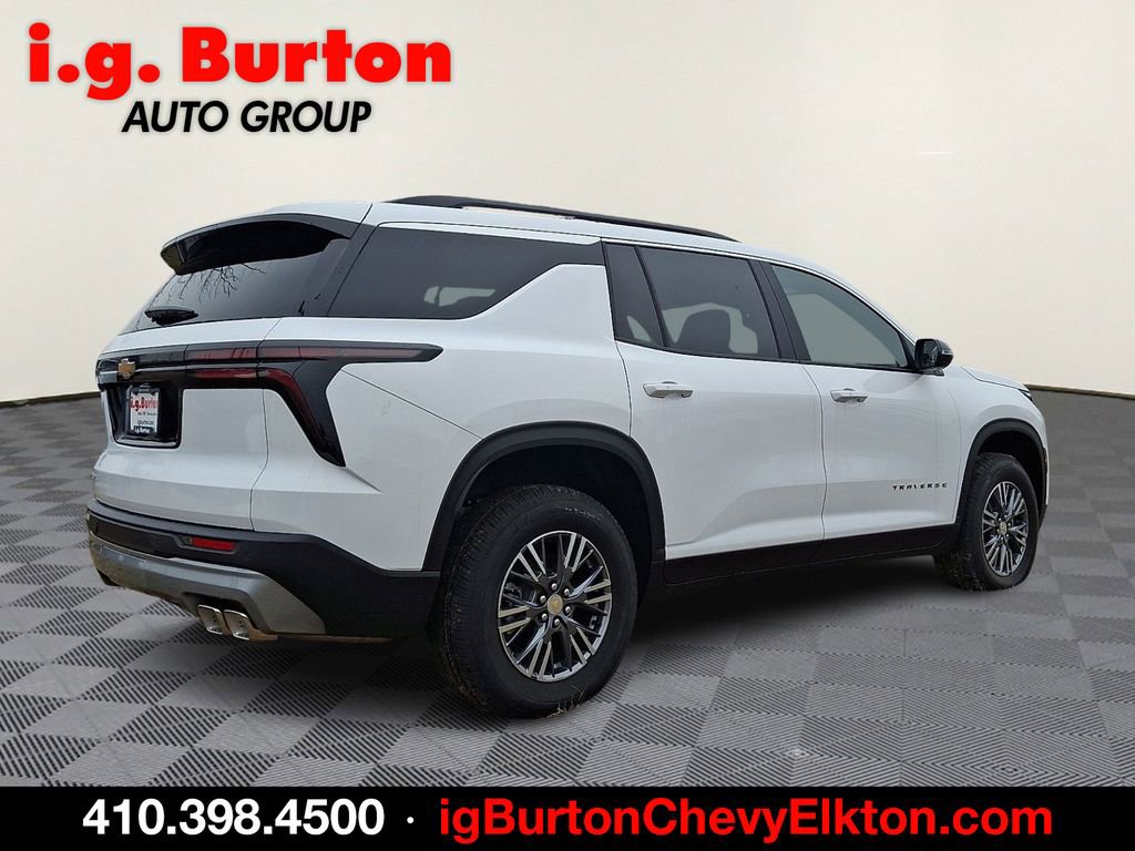New 2026 Chevrolet Traverse LT w/ LPO, Floor Liner Package FWD image 4