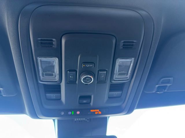 Used 2025 Chevrolet Tahoe LT w/ Comfort Package image 32