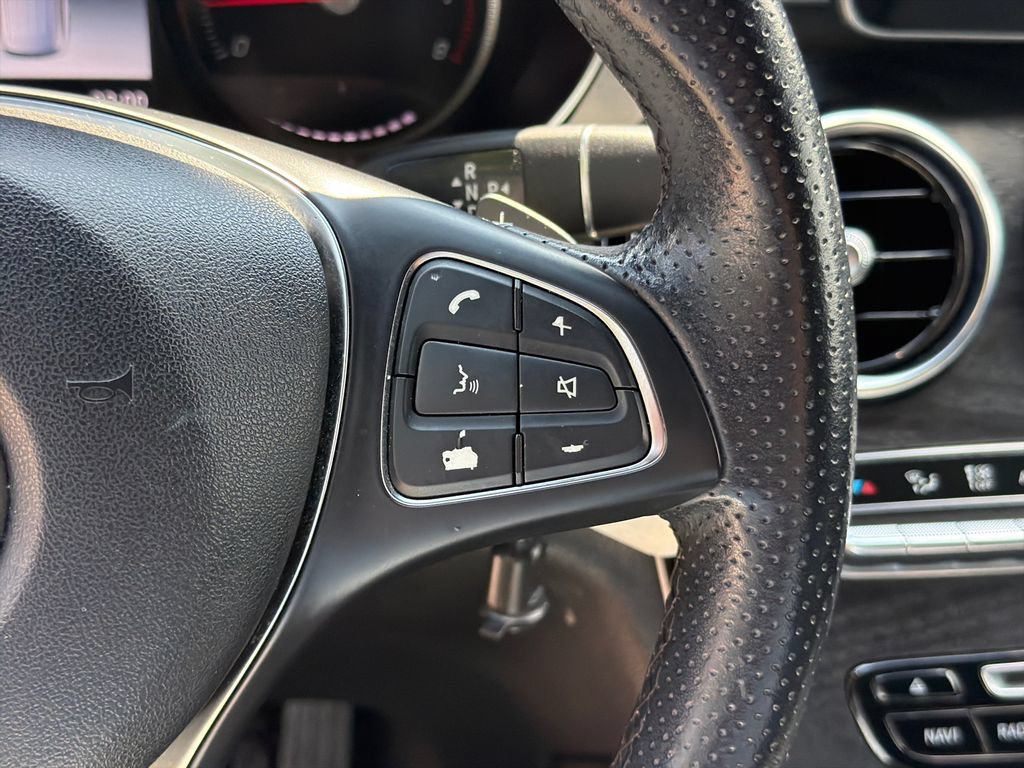 Used 2019 Mercedes-Benz GLC 300 image 26