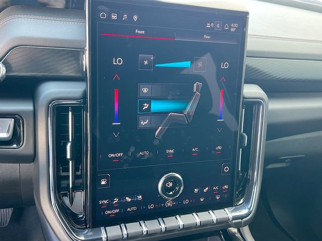 New 2026 GMC Yukon XL AT4 w/ AT4 Premium Plus Package AWD/4WD image 11