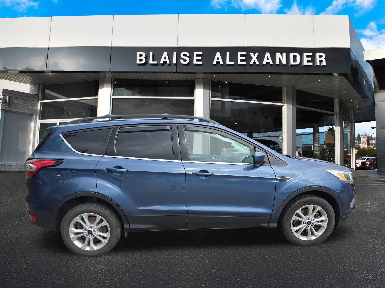 Used 2018 Ford Escape SE w/ SE Sync 3 Package AWD/4WD video 2