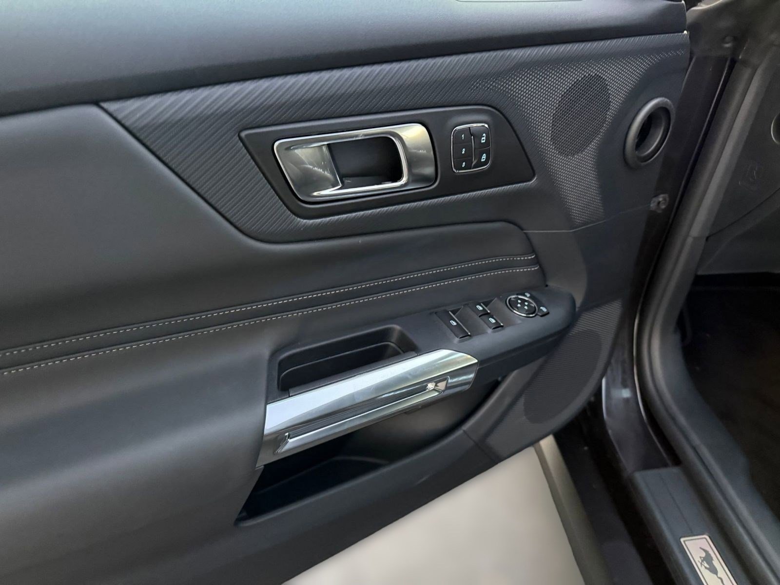 Used 2024 Ford Mustang GT Premium image 11