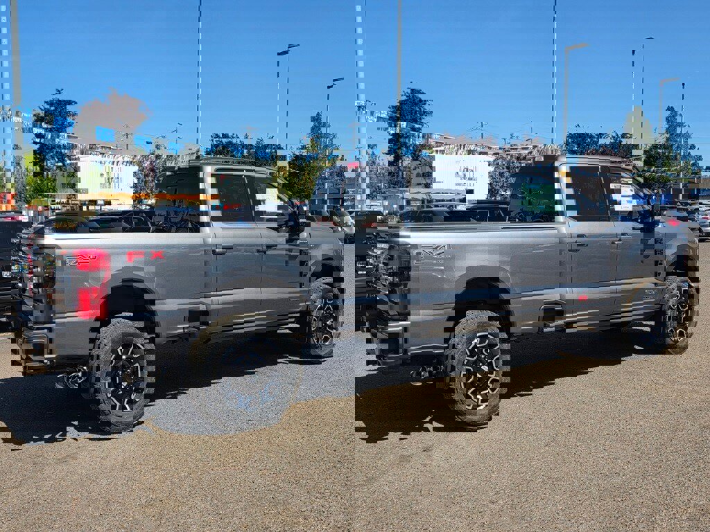 New 2025 Ford F350 Platinum image 30