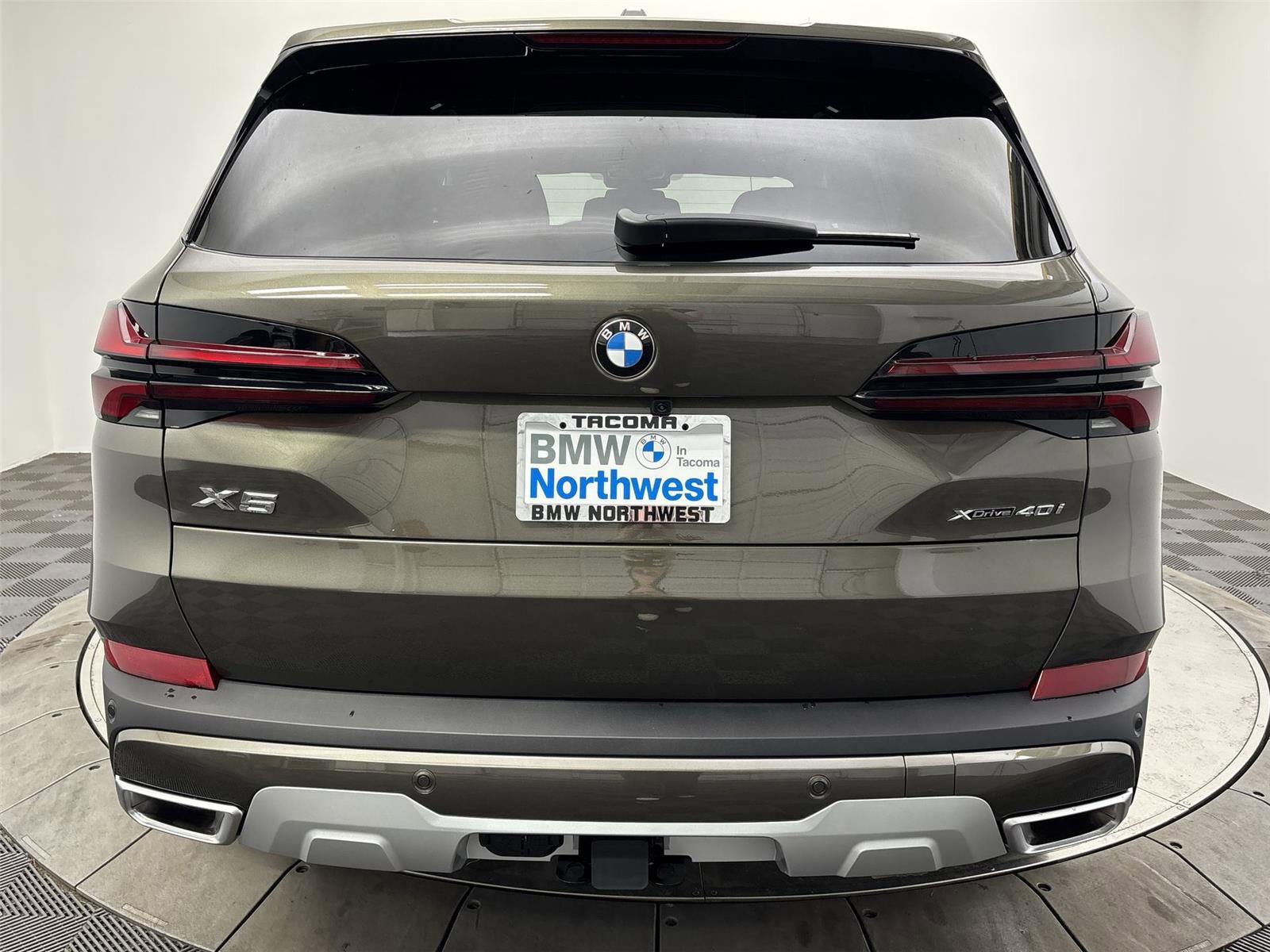 New 2026 BMW X5 xDrive40i w/ Climate Comfort Package image 15