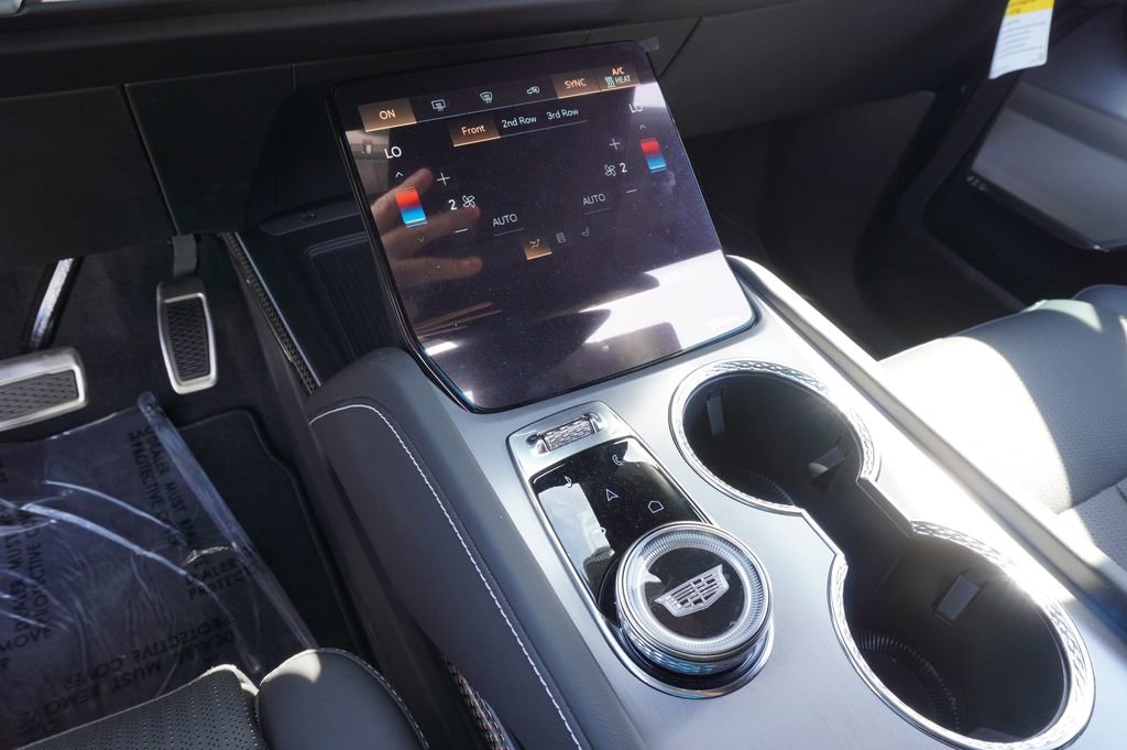 New 2026 Cadillac Vistiq Luxury AWD/4WD image 19