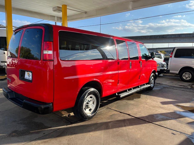 Used 2015 Chevrolet Express 3500 LS image 4
