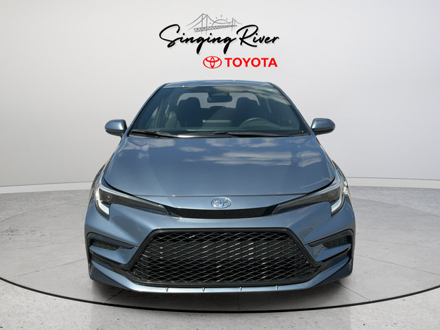 Used 2026 Toyota Corolla SE FWD image 2