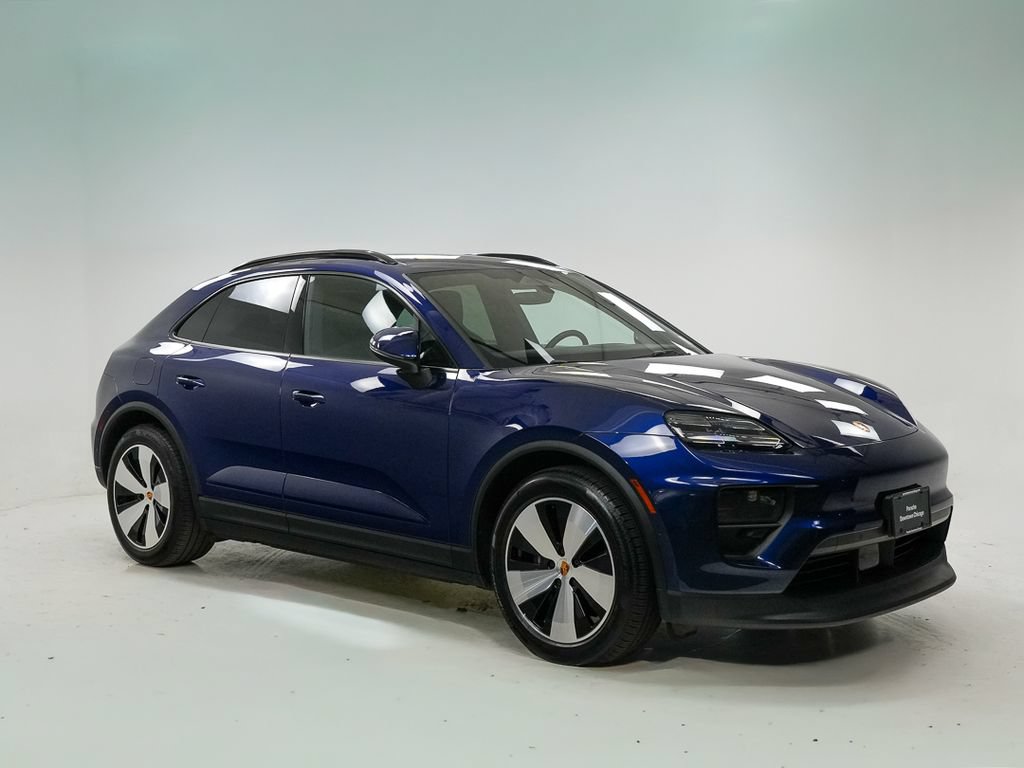 Certified 2024 Porsche Macan 4 Electric AWD/4WD image 8