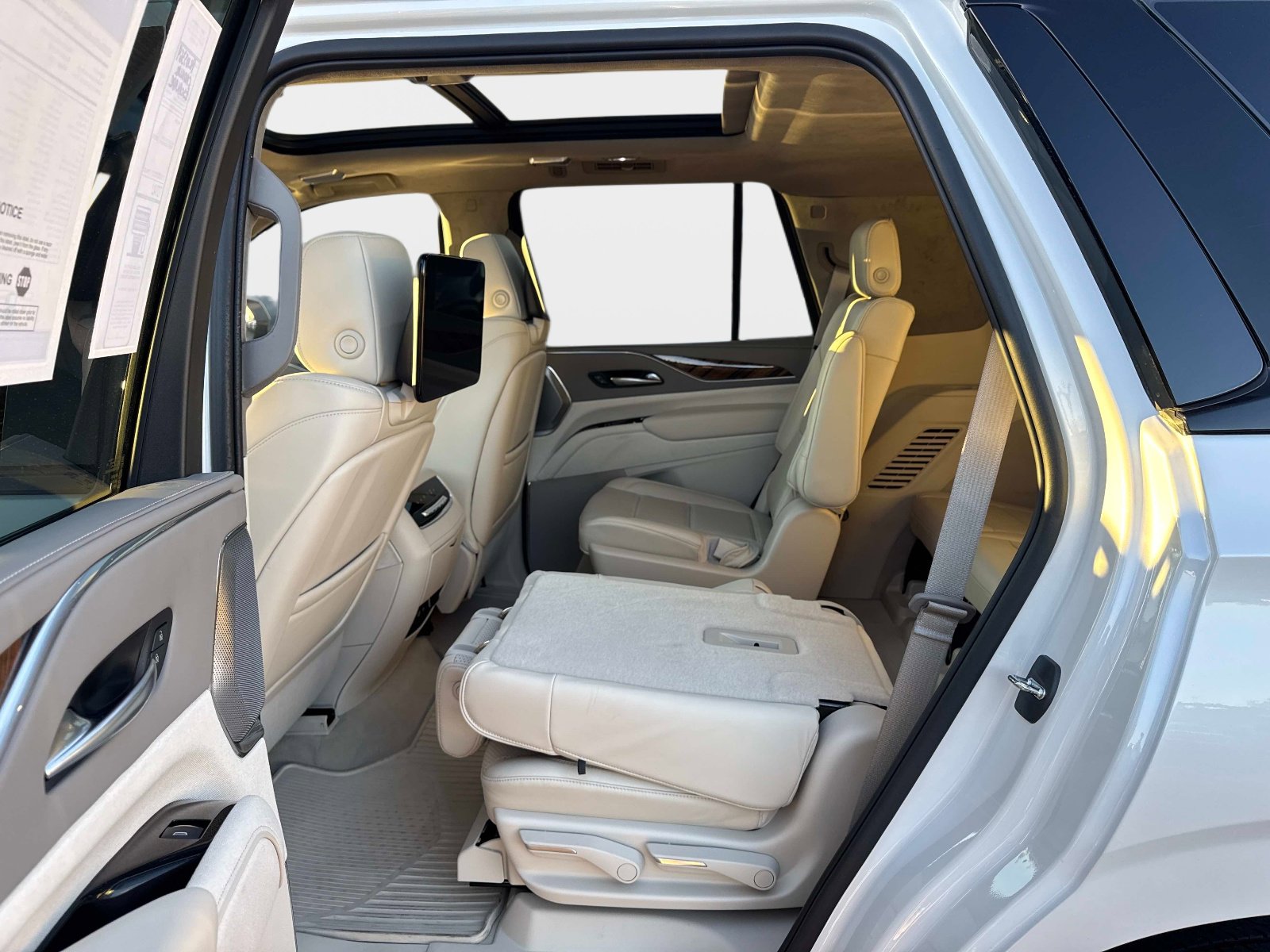 Used 2023 Cadillac Escalade Sport Platinum image 22