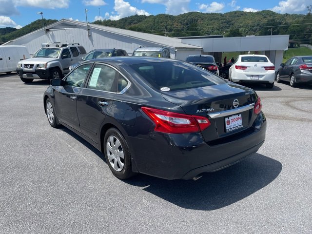 Used 2017 Nissan Altima 2.5 S w/ Power Driver Seat Package image 6