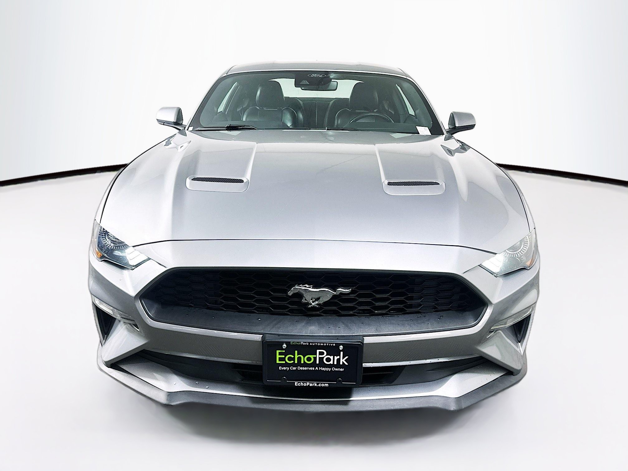 Used 2022 Ford Mustang Premium RWD image 2