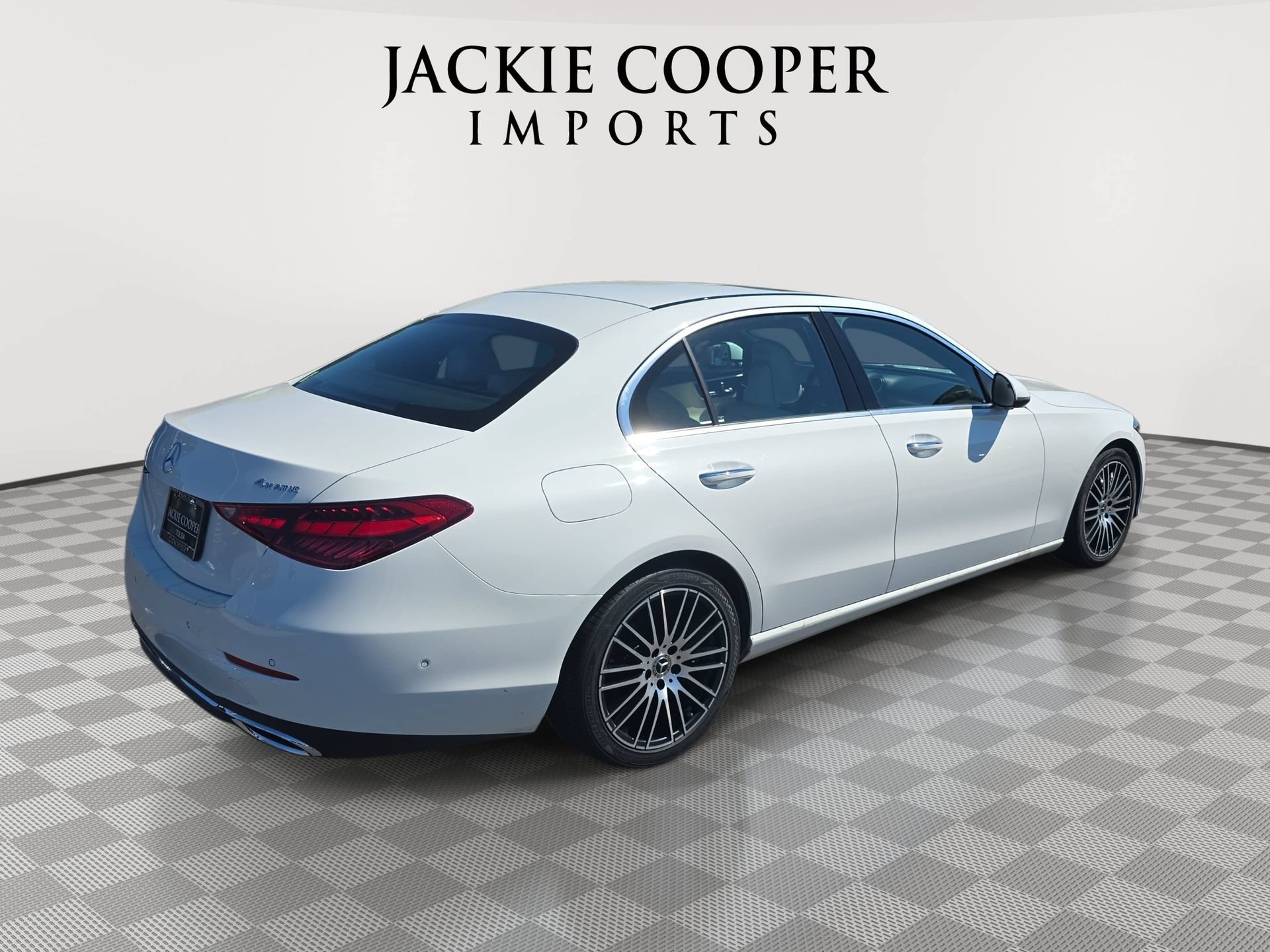 Used 2024 Mercedes-Benz C 300 4MATIC Sedan image 5
