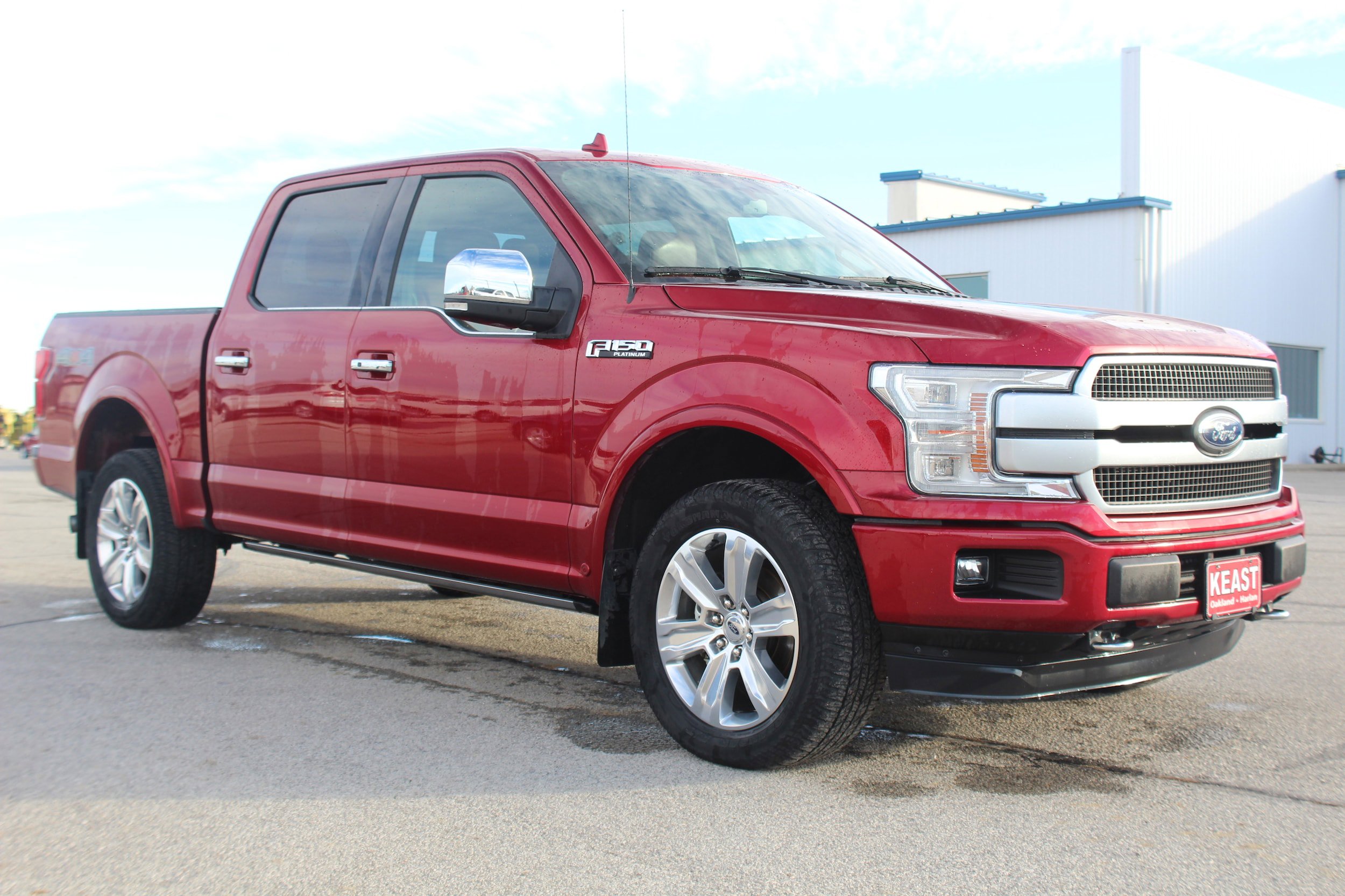 Used 2019 Ford F150 Platinum w/ Equipment Group 701A Luxury AWD/4WD image 3