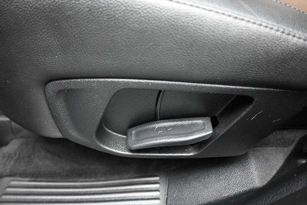 Used 2019 Hyundai Santa Fe Limited AWD/4WD image 34