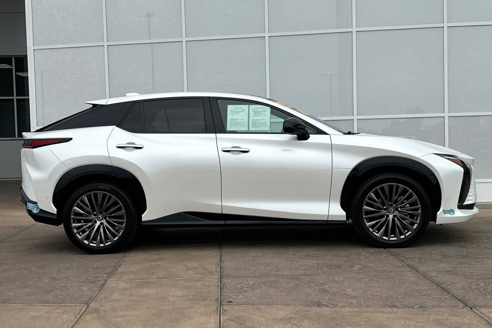 Used 2023 Lexus RZ 450e Premium image 3