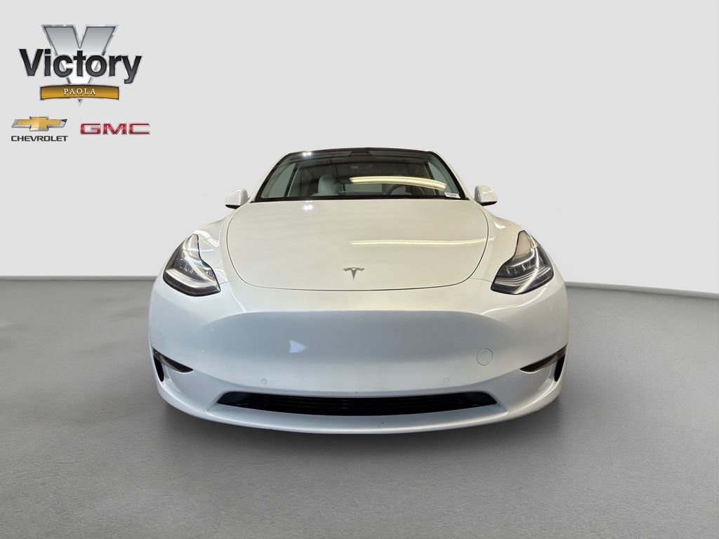 Used 2022 Tesla Model Y Long Range AWD/4WD image 2