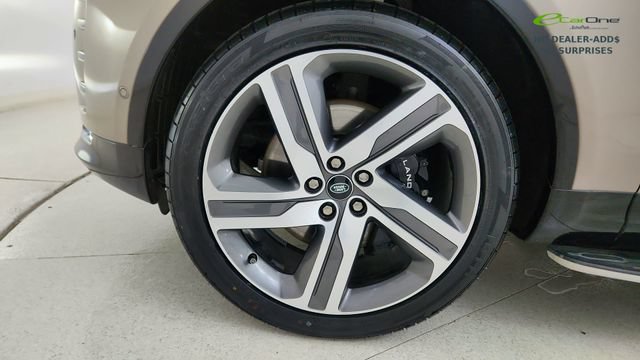 Used 2024 Land Rover Discovery Metropolitan Edition AWD/4WD image 74