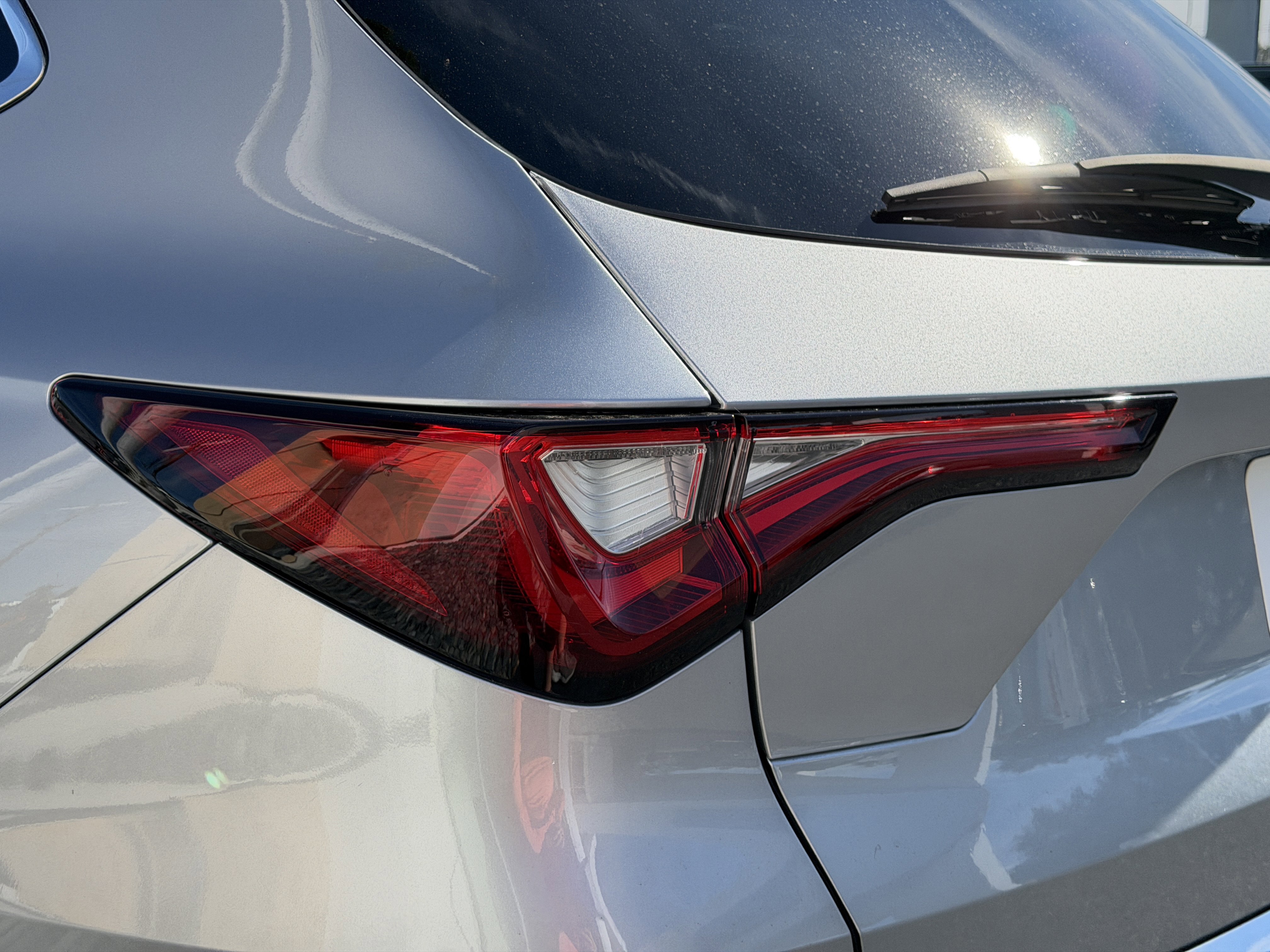 Used 2023 Acura MDX FWD w/ Technology Package image 9