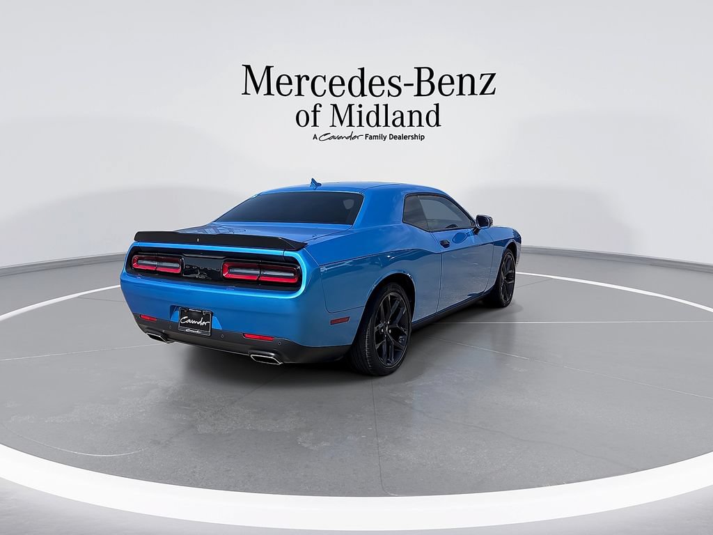 Used 2023 Dodge Challenger SXT w/ Plus Package RWD image 8