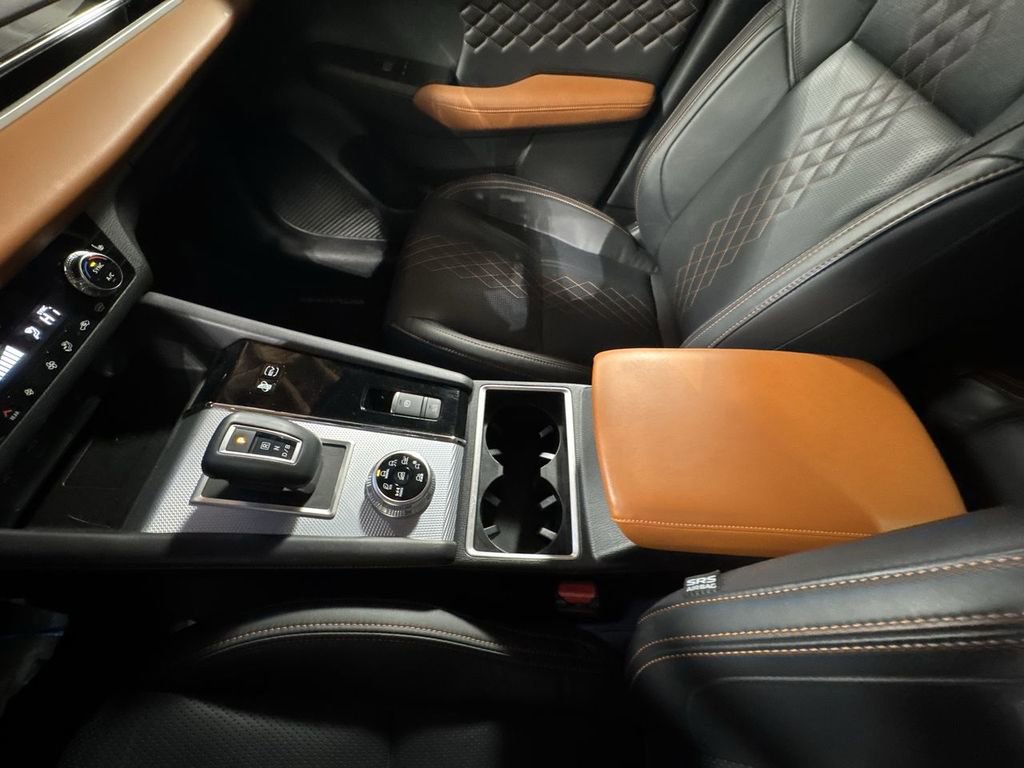 Used 2023 Mitsubishi Outlander SEL image 29