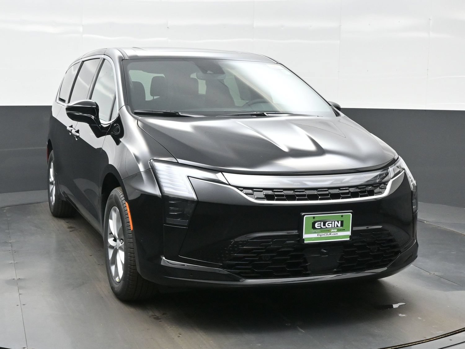 New 2027 Chrysler Pacifica Select AWD/4WD image 11