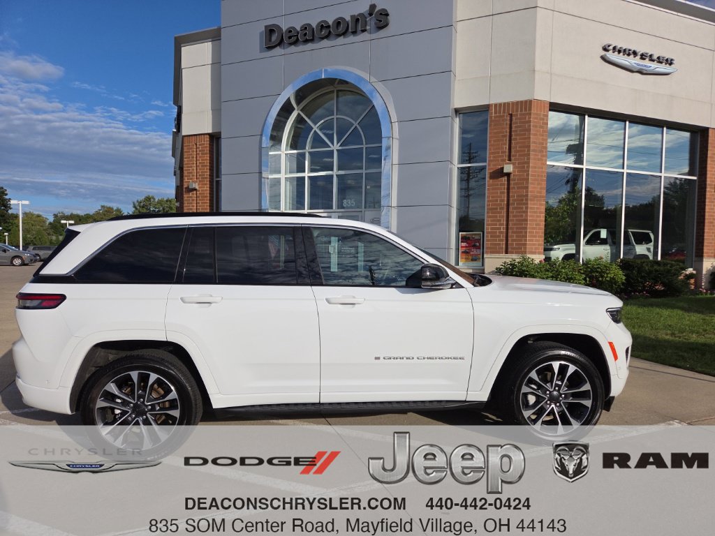 Certified 2025 Jeep Grand Cherokee Overland w/ Adv Protech Group III AWD/4WD image 1