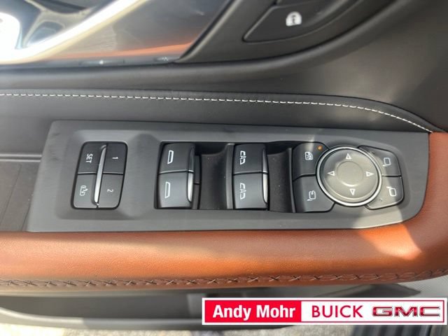 Used 2023 GMC Yukon Denali Ultimate AWD/4WD image 19