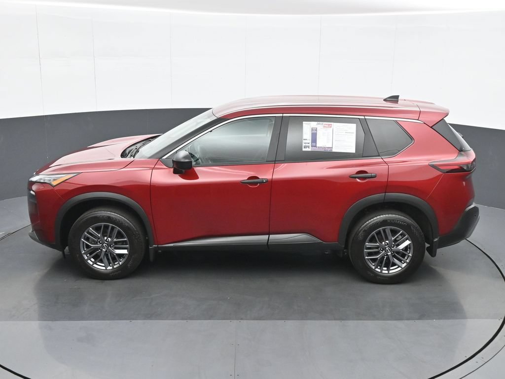 Used 2023 Nissan Rogue S AWD/4WD image 26