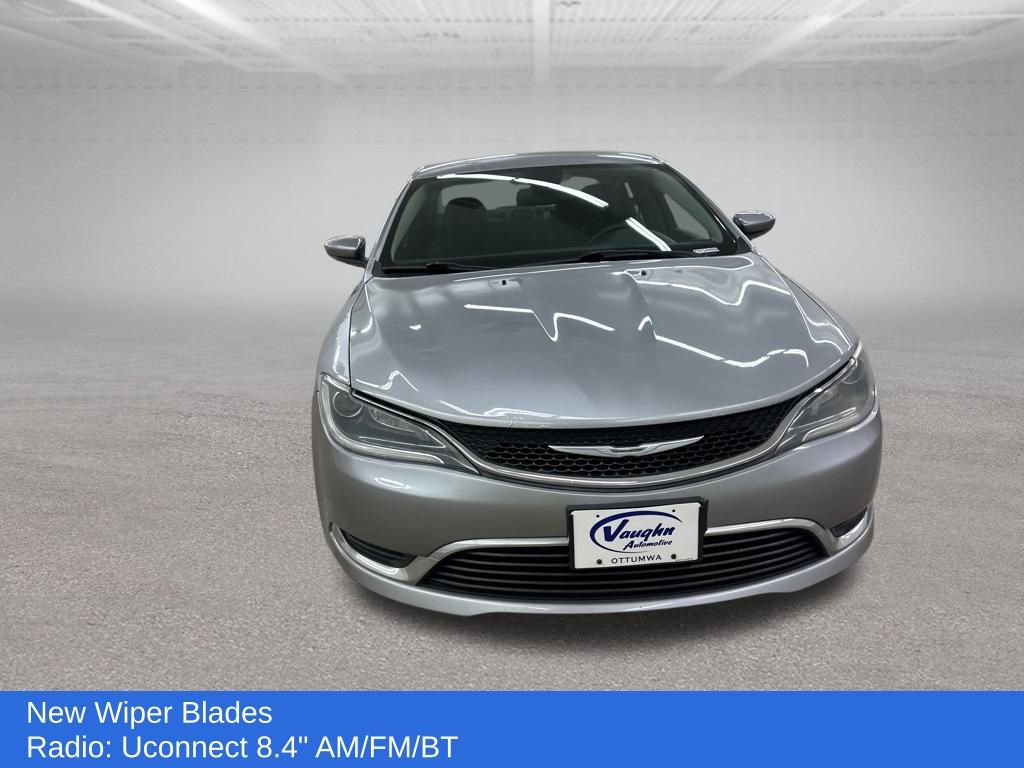 Used 2015 Chrysler 200 Limited image 5