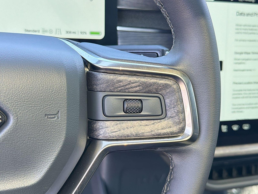 Used 2026 Rivian R1S Adventure Dual AWD/4WD image 10