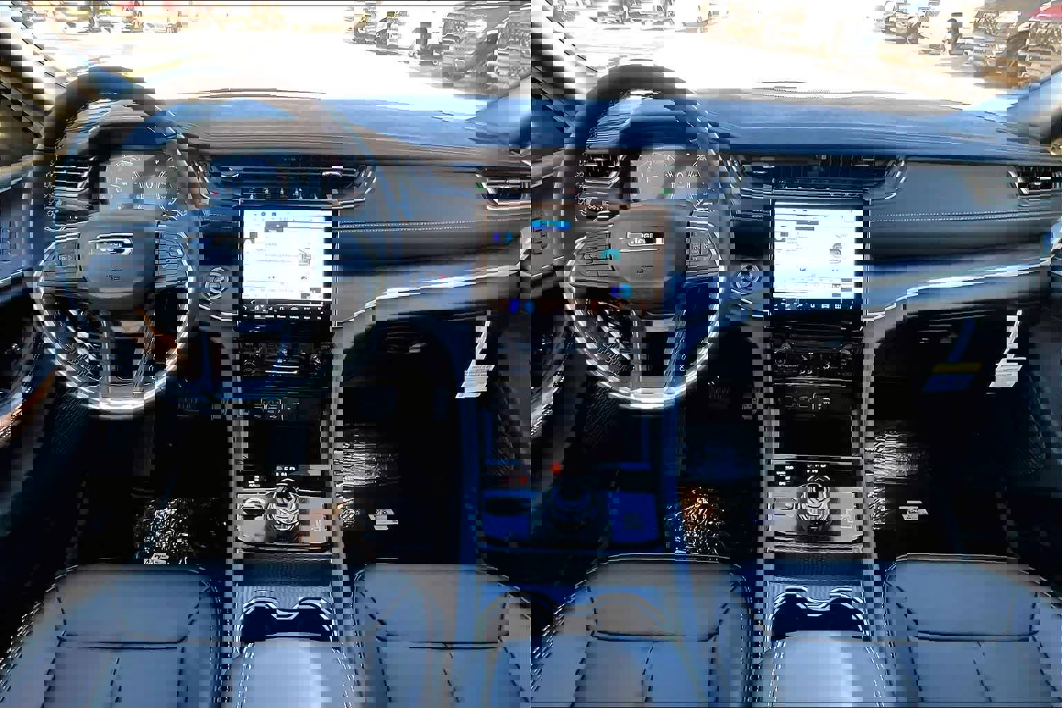 New 2025 Jeep Grand Cherokee L Limited image 6