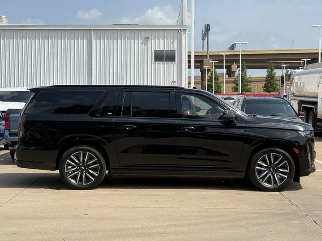 Used 2023 Cadillac Escalade ESV Sport Platinum w/ LPO, Floor Liner Package AWD/4WD image 3