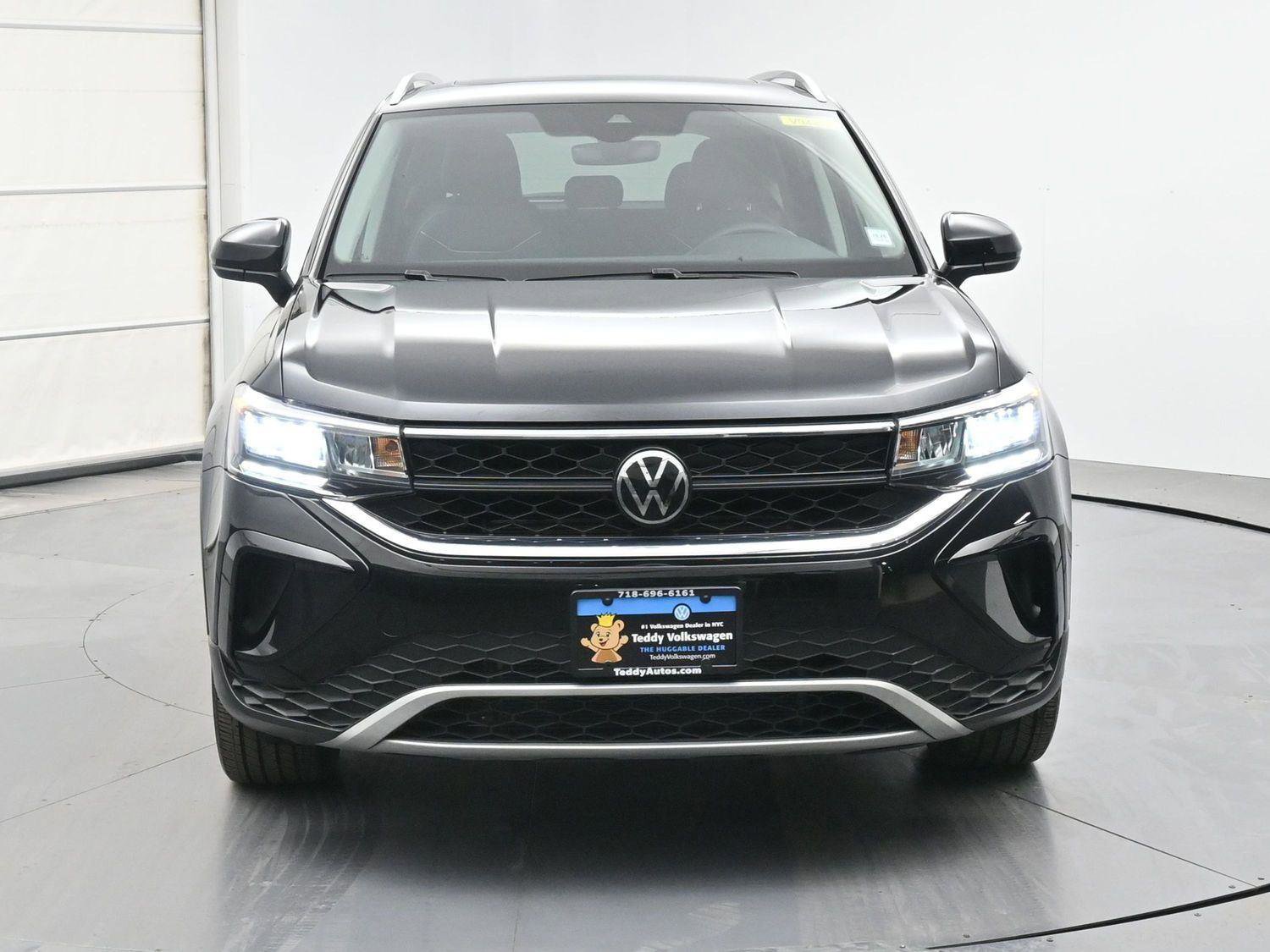 Used 2023 Volkswagen Taos SE image 26