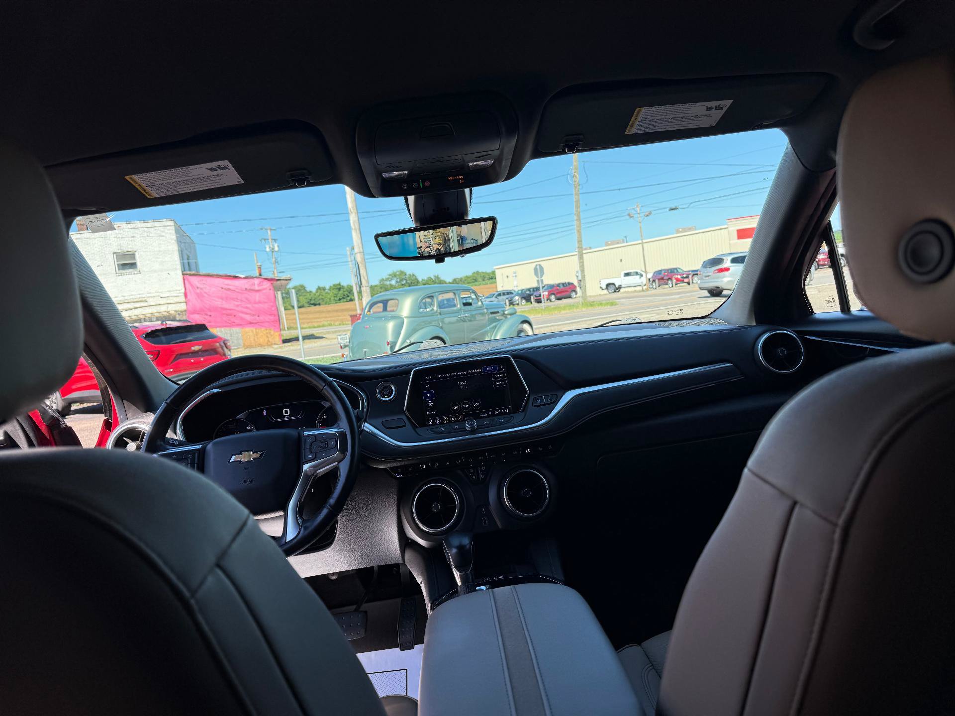 Used 2019 Chevrolet Blazer Premier w/ Driver Confidence II Package AWD/4WD image 13