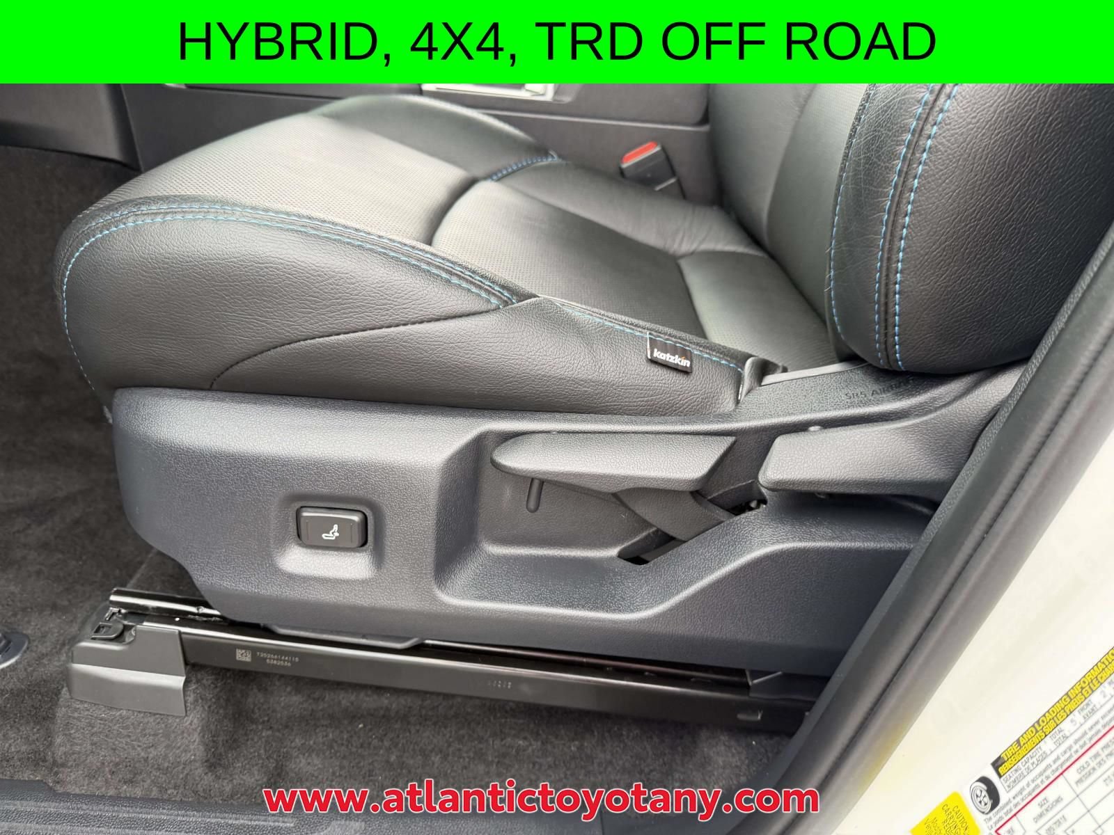 Used 2025 Toyota Tacoma TRD Off-Road AWD/4WD image 18