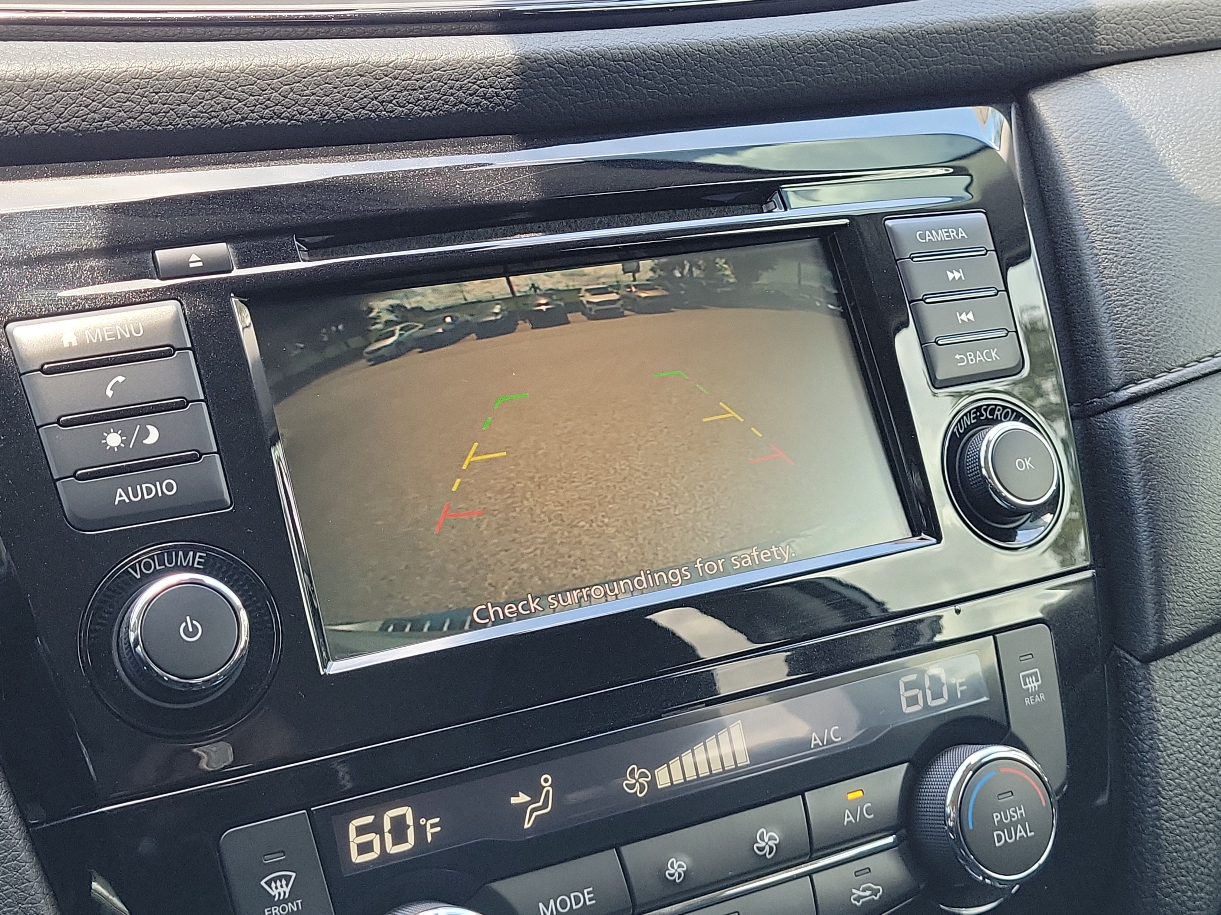 Certified 2020 Nissan Rogue SV FWD image 28