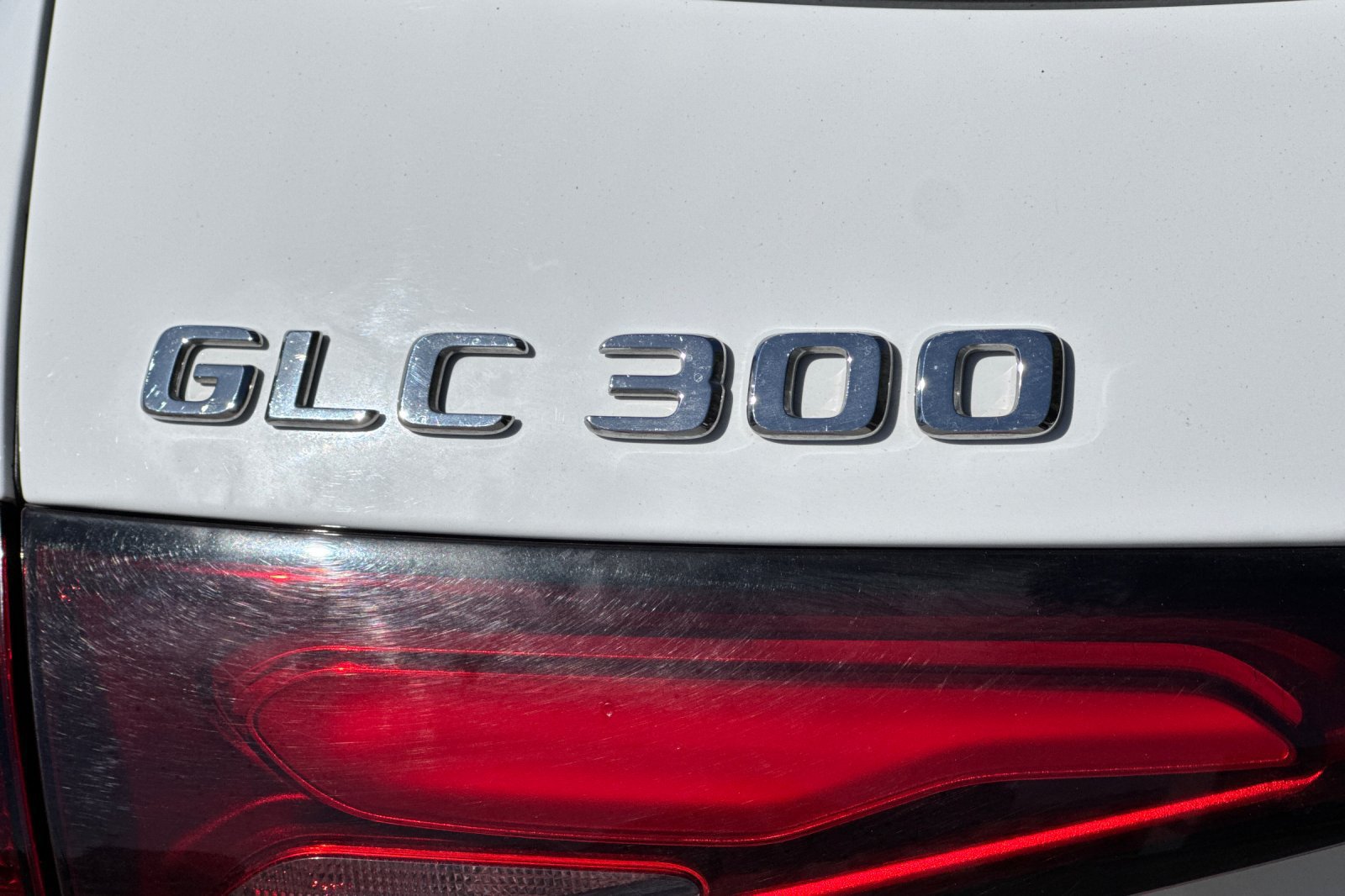 Used 2024 Mercedes-Benz GLC 300 4MATIC image 36
